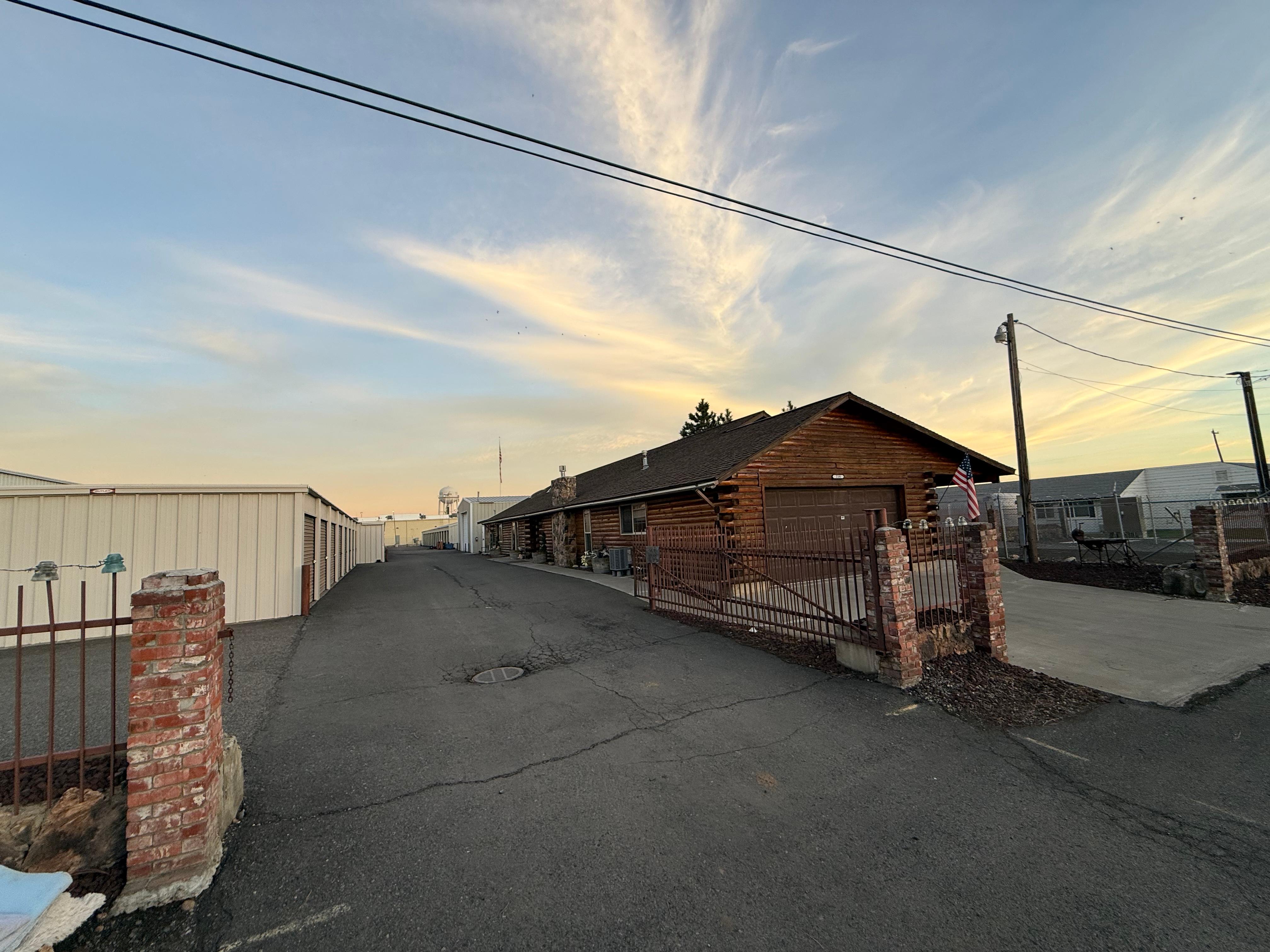 Mid-Valley Express 214 Carlson Ave  Toppenish WA 98948